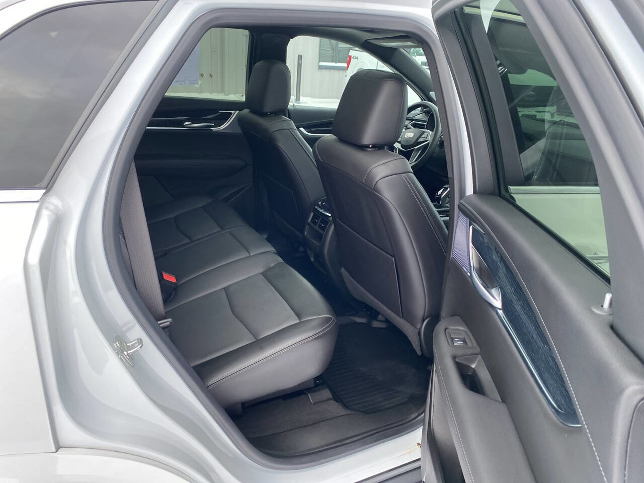 Used 2025 Cadillac XT5 Premium Luxury image 19