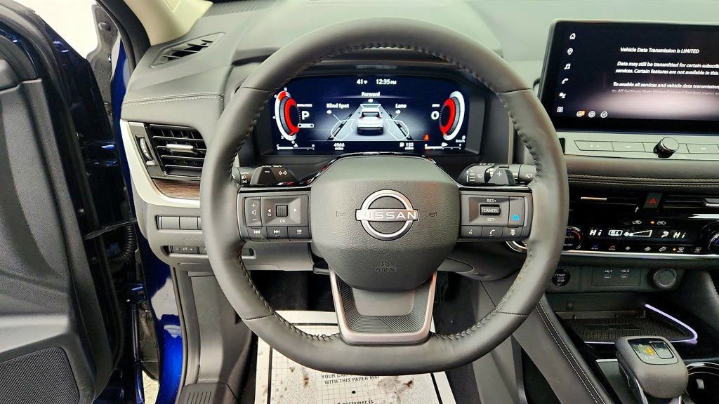 Used 2025 Nissan Rogue Platinum w/ Platinum Premium Package image 13