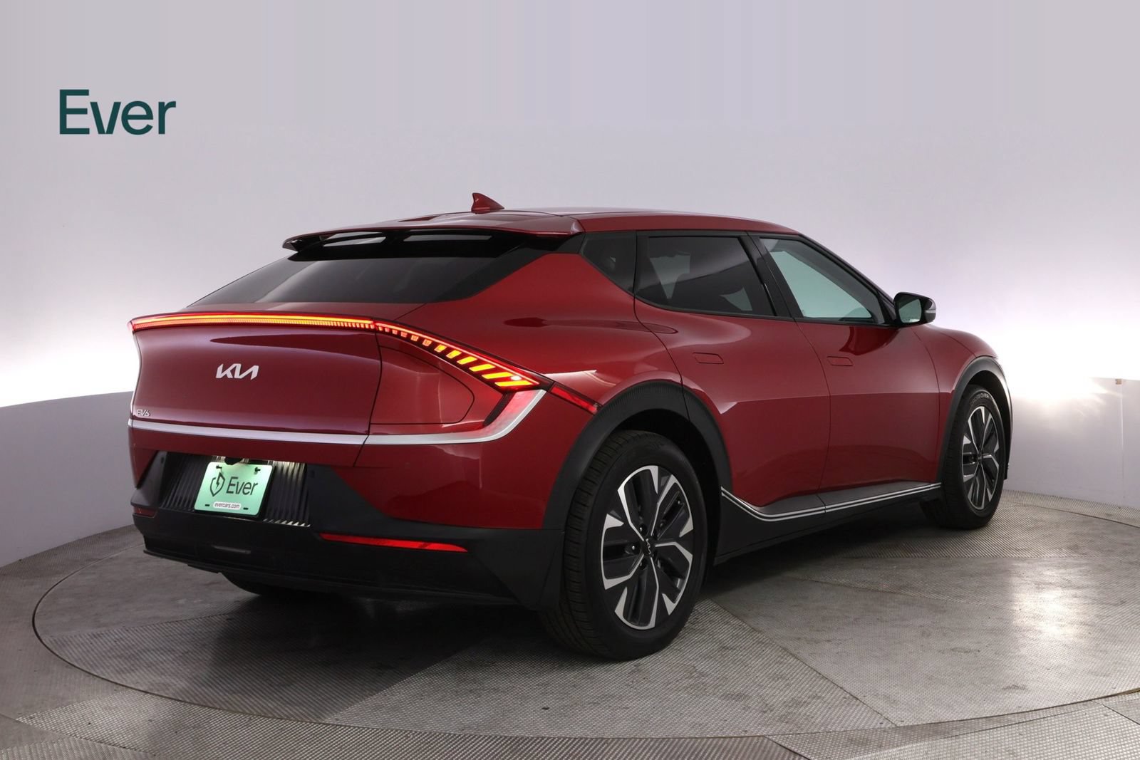 Used 2024 Kia EV6 Light RWD image 3