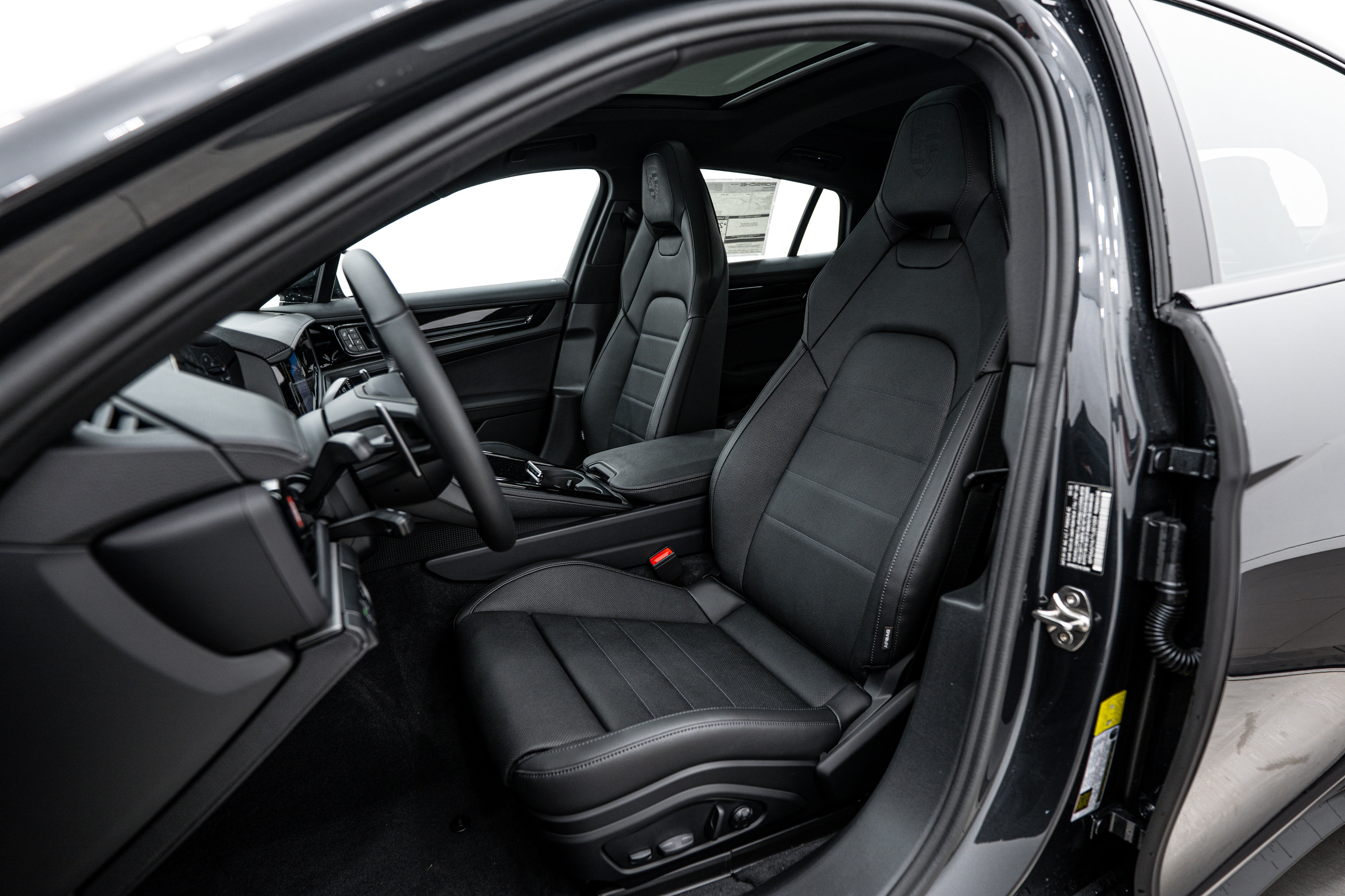 Certified 2026 Porsche Panamera 4 AWD/4WD image 5