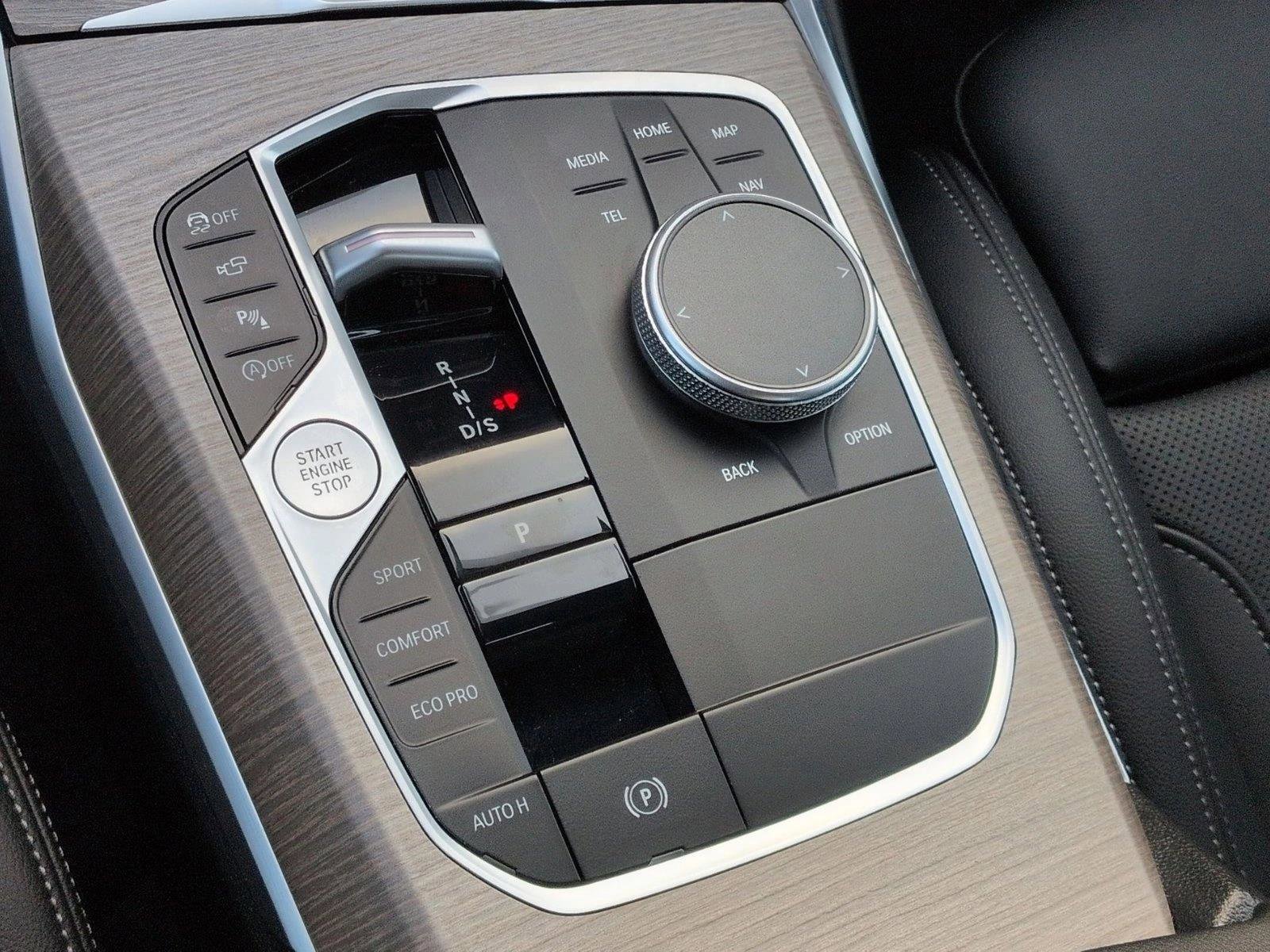 Used 2025 BMW 330i xDrive Sedan AWD/4WD image 12