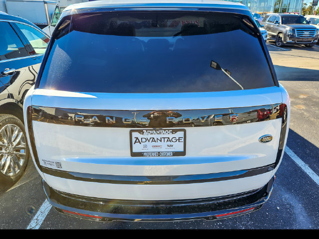 Used 2023 Land Rover Range Rover SE AWD/4WD image 5
