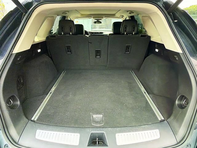 Used 2019 Cadillac XT5 Luxury w/ LPO, Black Ice Package AWD/4WD image 26