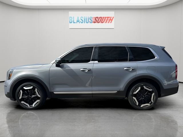 Used 2023 Kia Telluride S w/ S Sunroof Package image 6