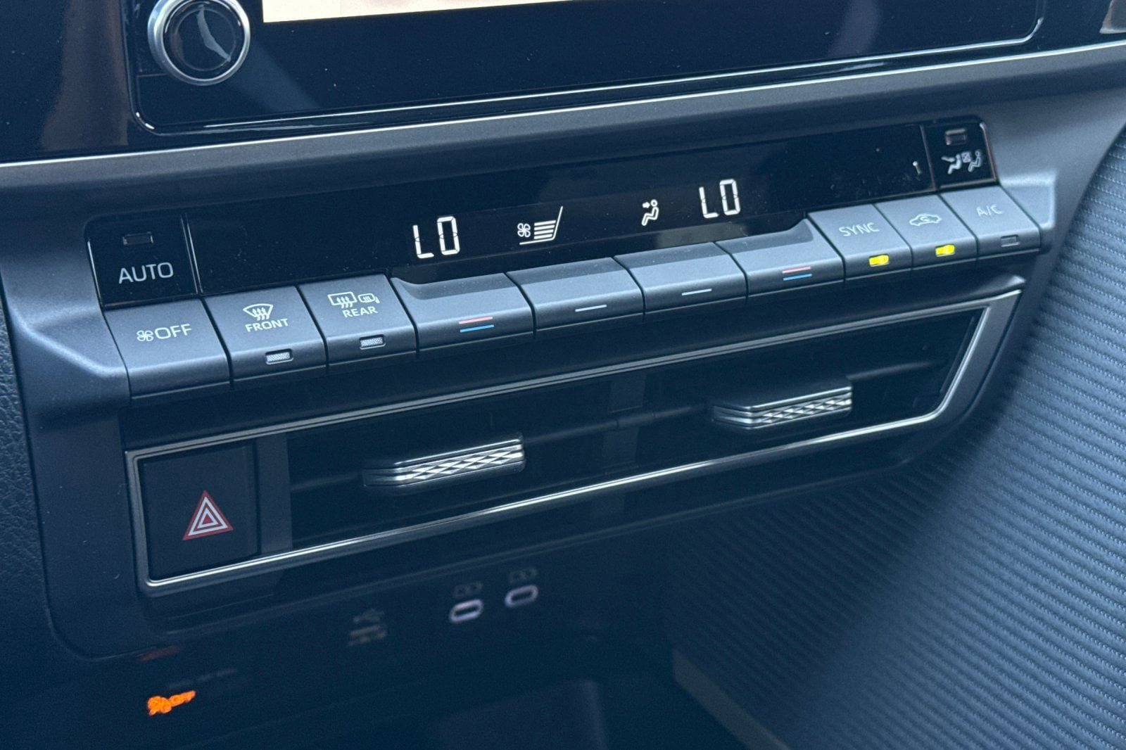 New 2026 Toyota Camry SE FWD image 21