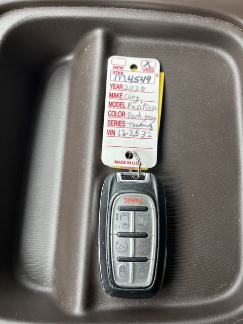 Used 2020 Chrysler Pacifica Touring w/ Advanced Safetytec Group image 52