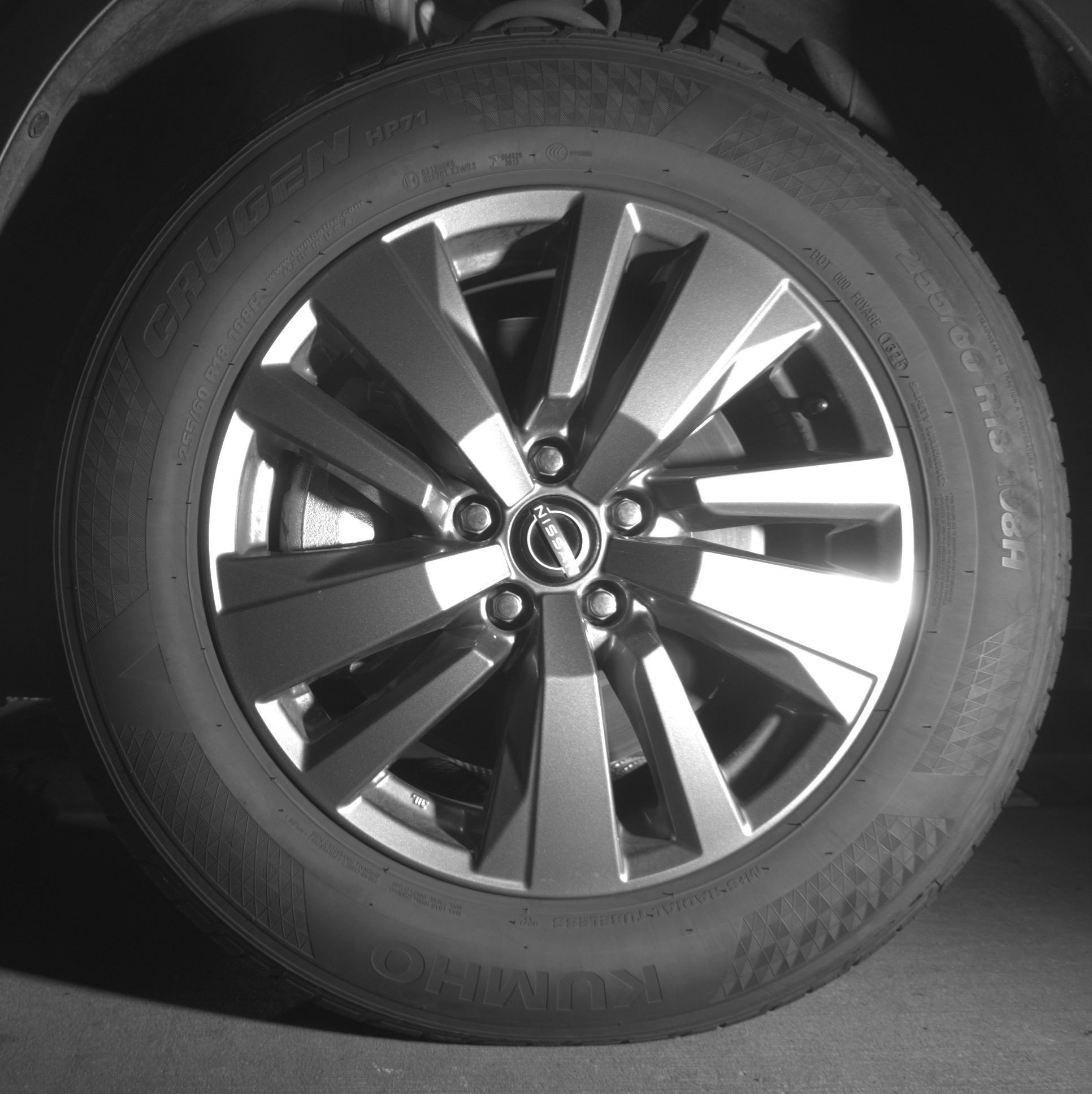 Used 2025 Nissan Pathfinder SV image 12