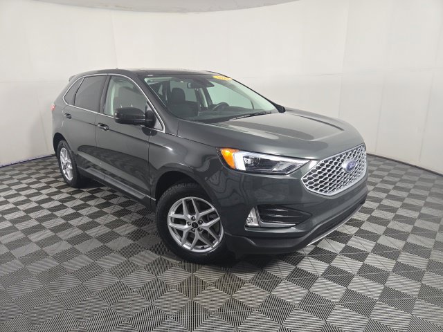 Used 2023 Ford Edge SEL w/ Convenience Package AWD/4WD image 2