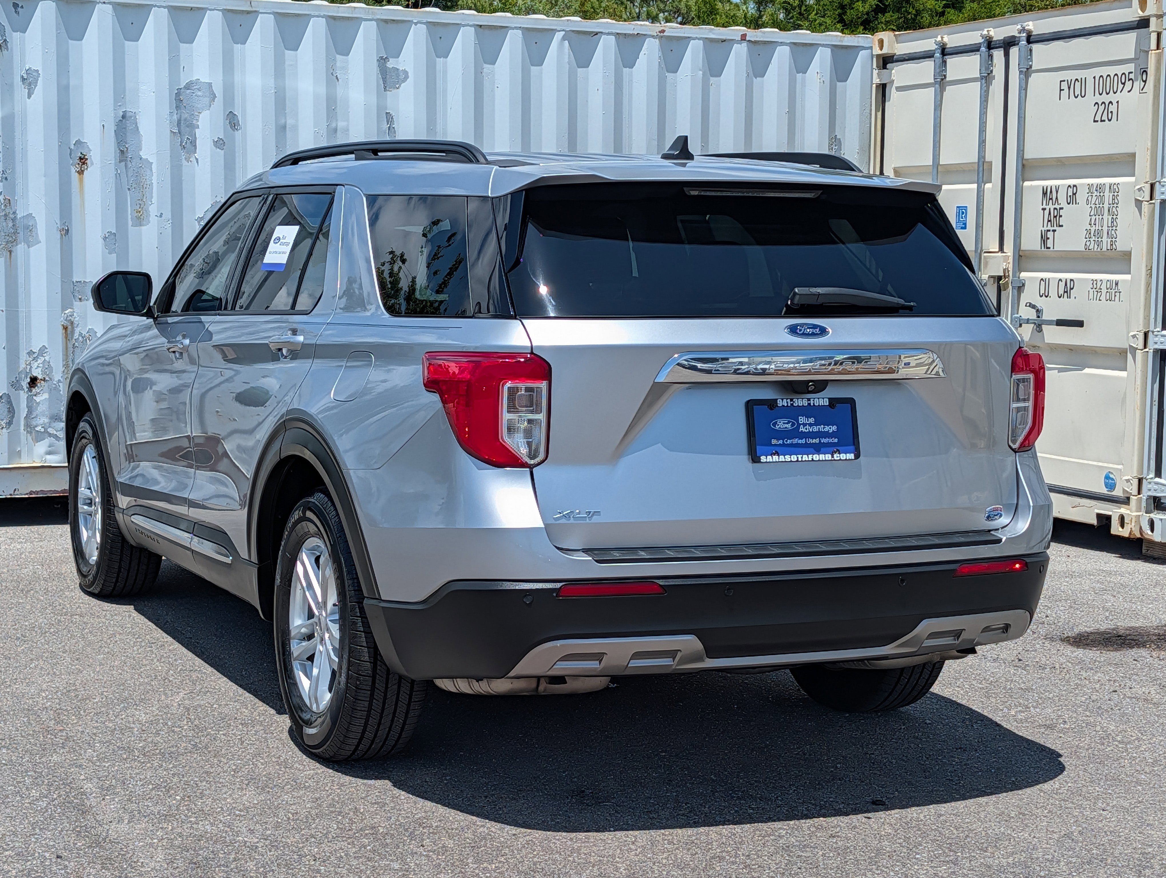 Used 2021 Ford Explorer XLT w/ Equipment Group 202A RWD image 6