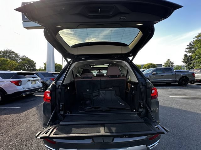 Used 2021 BMW X7 xDrive40i w/ Executive Package AWD/4WD image 42