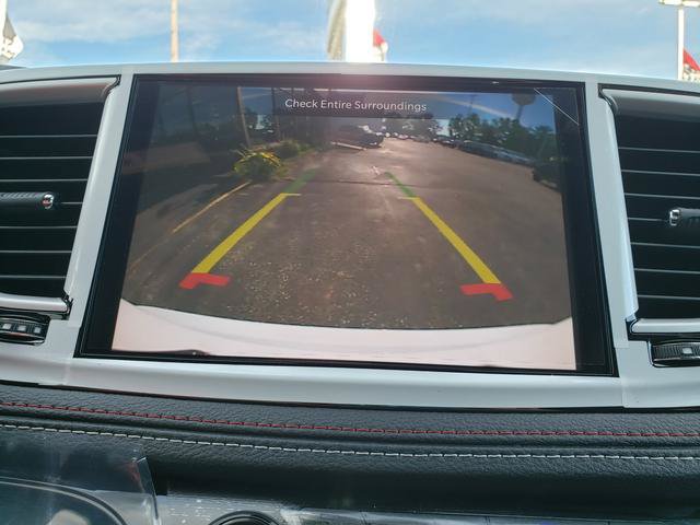 New 2027 Chrysler Pacifica Select FWD image 24