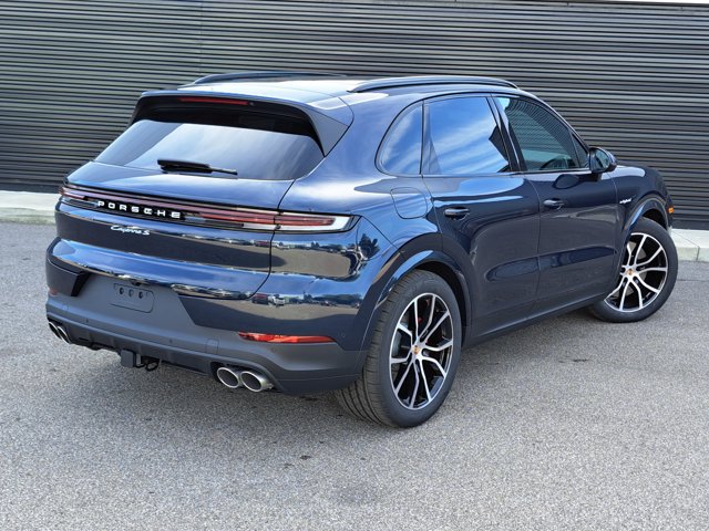 New 2026 Porsche Cayenne S AWD/4WD image 7