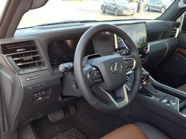 New 2026 Lexus GX 550 w/ Cold Area Package AWD/4WD image 14