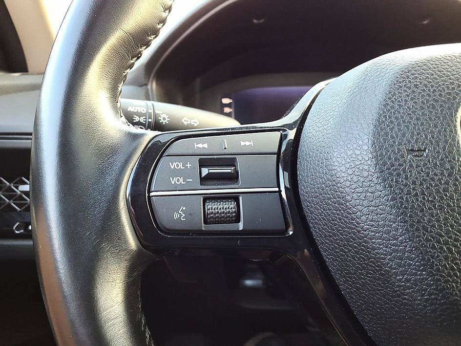 Certified 2023 Honda Accord Touring image 30