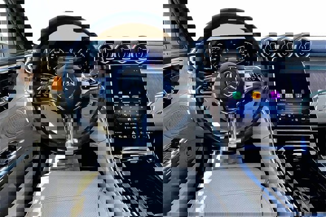 Certified 2025 Mercedes-Benz C 300 4MATIC Sedan image 11