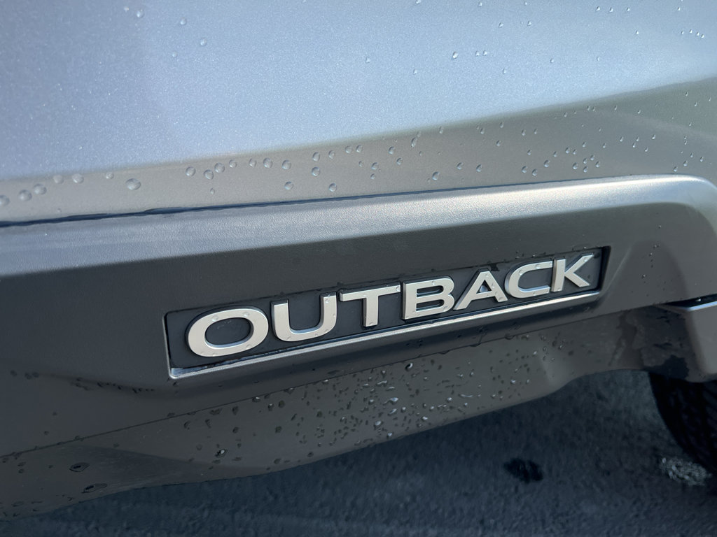 Certified 2025 Subaru Outback Onyx Edition AWD/4WD image 13