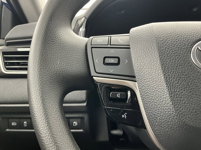 Used 2025 Toyota Camry SE image 17