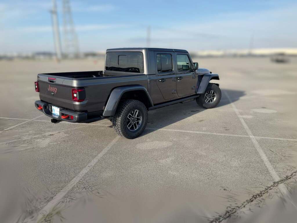 New 2026 Jeep Gladiator Mojave image 12
