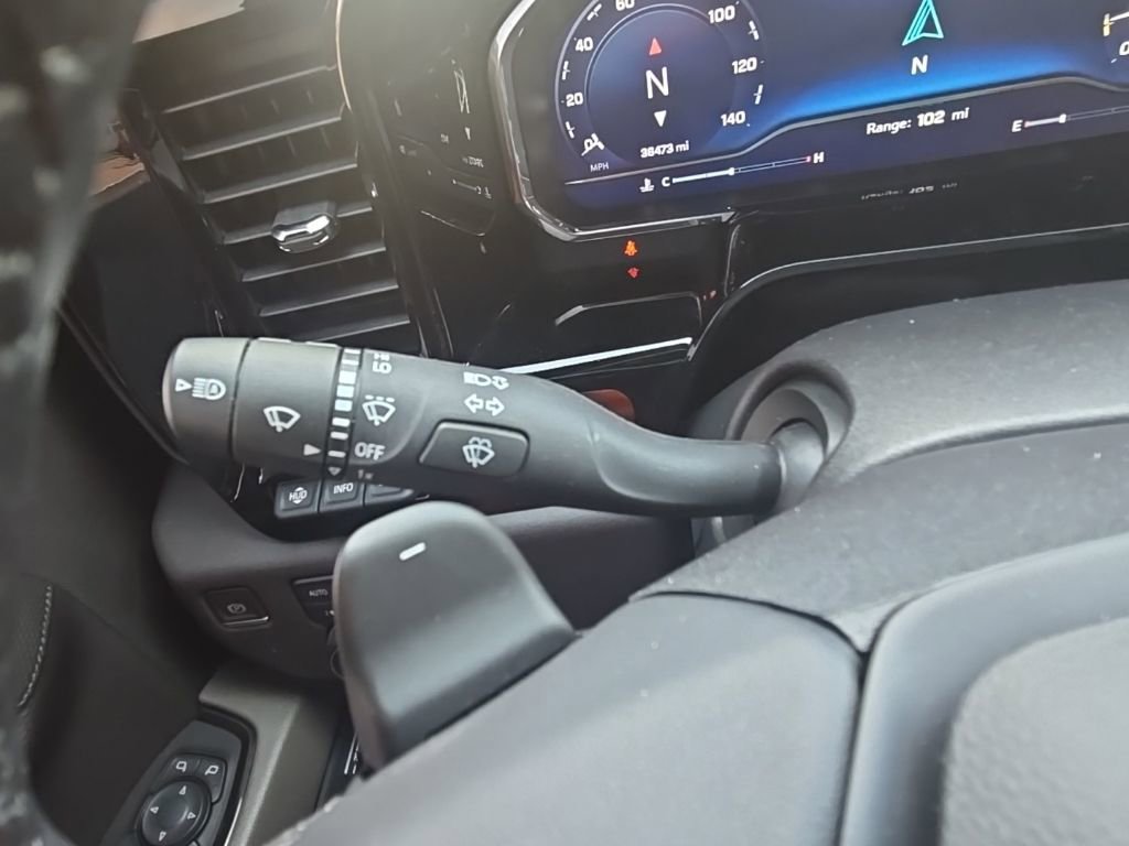 Used 2023 Chevrolet Silverado 1500 ZR2 w/ Technology Package image 18