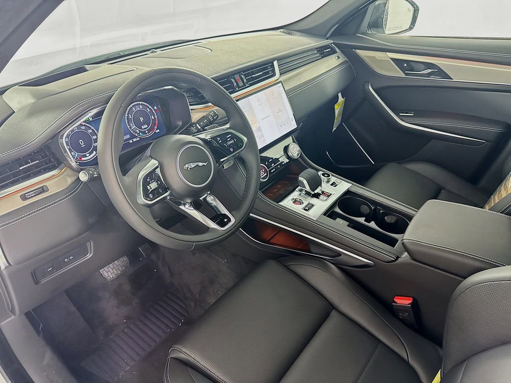New 2026 Jaguar F-PACE R-Dynamic S image 8
