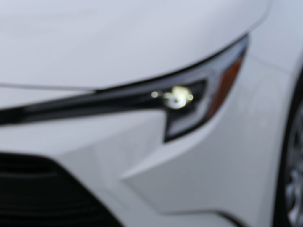 Used 2023 Toyota Corolla LE w/ Carpet Mat Package (TMS) image 9