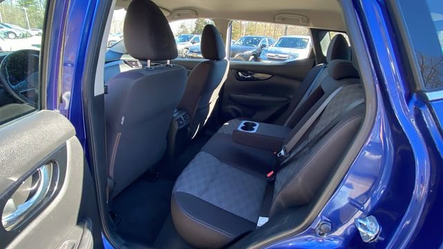 Used 2017 Nissan Rogue Sport SV w/ SV Premium Package image 34