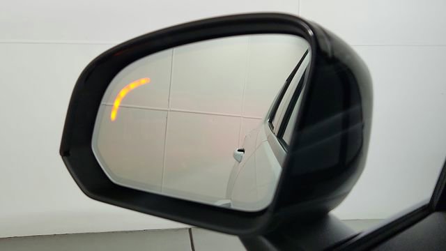 Certified 2026 Volvo XC40 B5 Plus w/ Protection Package Premier AWD/4WD image 15