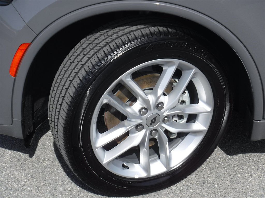 Used 2024 Dodge Durango GT image 20