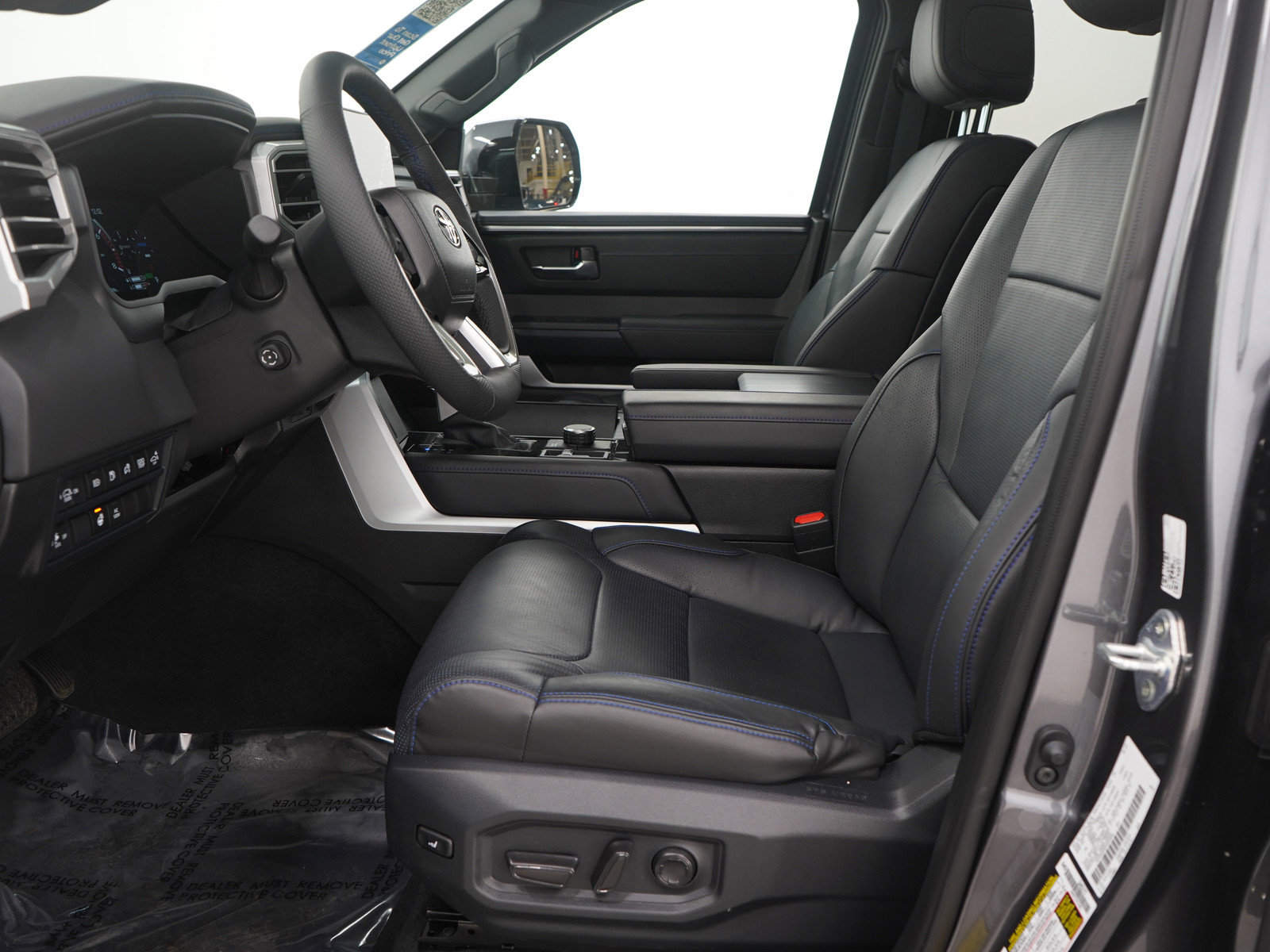 Used 2025 Toyota Sequoia 4WD image 28