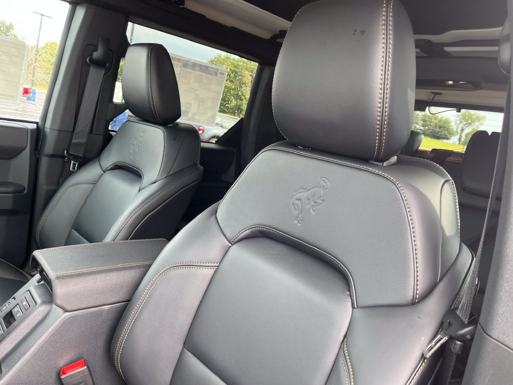 New 2026 Ford Bronco Badlands w/ Sasquatch Package AWD/4WD image 12