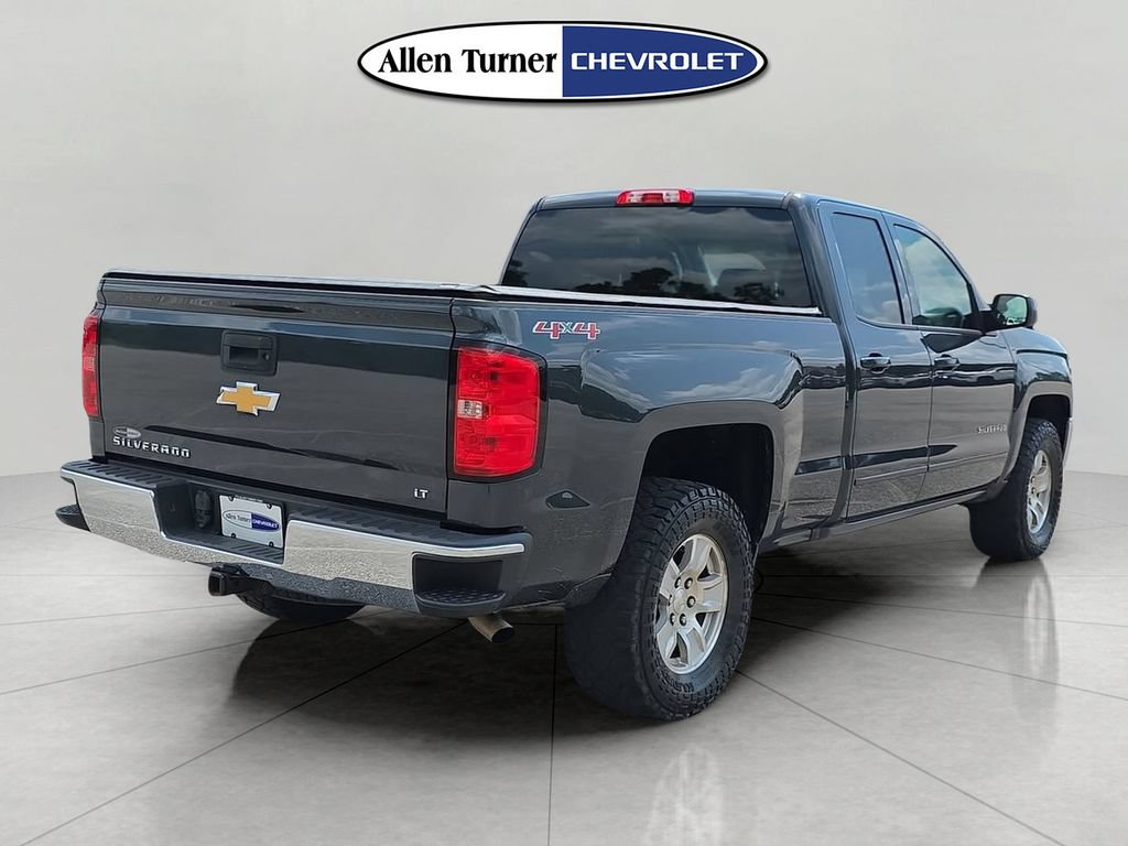 Used 2017 Chevrolet Silverado 1500 LT w/ All Star Edition AWD/4WD image 4