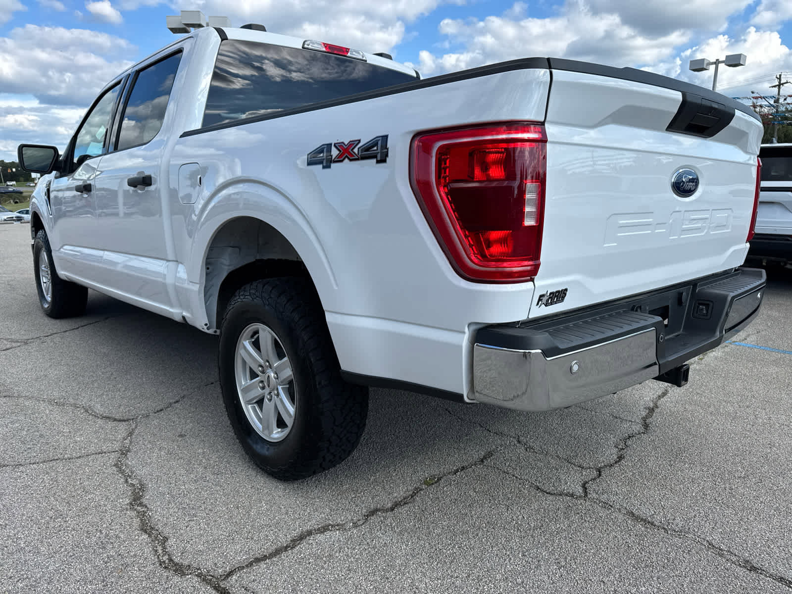 Used 2022 Ford F150 XLT w/ Equipment Group 301A Mid image 3