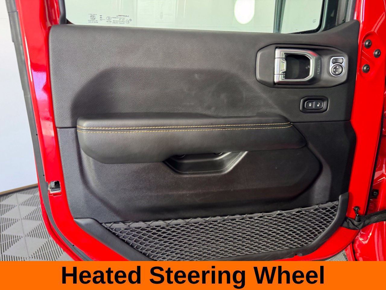 Used 2026 Jeep Wrangler Unlimited Sahara AWD/4WD image 11