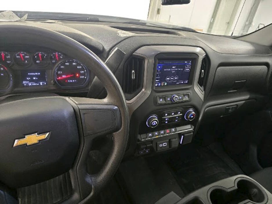 Used 2023 Chevrolet Silverado 1500 W/T w/ Trailering Package AWD/4WD image 15