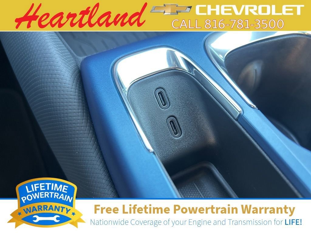 New 2026 Chevrolet Equinox EV LT w/ LPO, Blackout Package FWD image 34