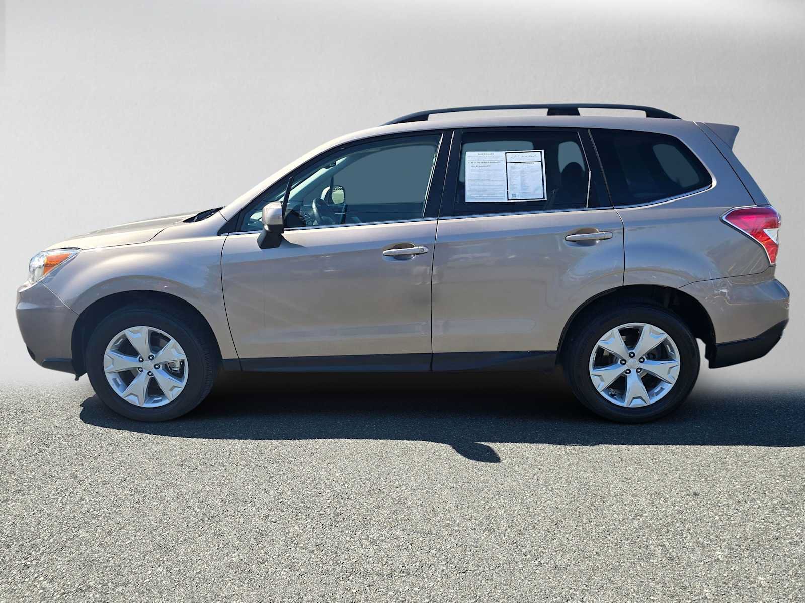 Used 2016 Subaru Forester 2.5i Limited AWD/4WD image 4