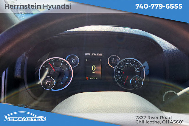 Used 2024 RAM 3500 Tradesman w/ Chrome Appearance Group AWD/4WD image 11