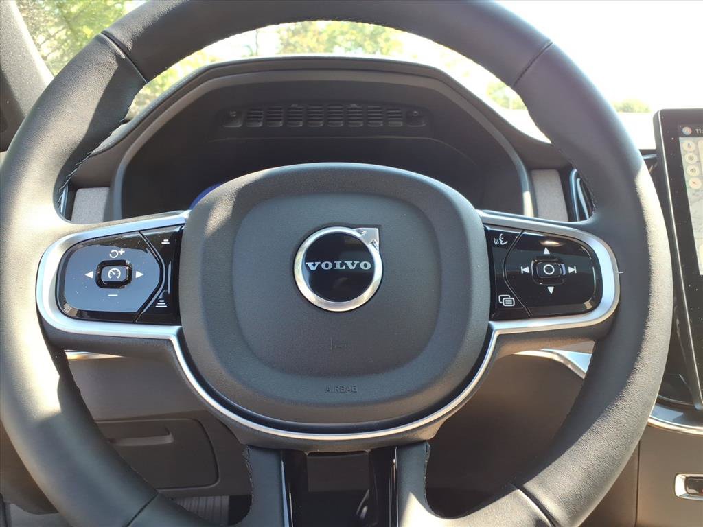 New 2026 Volvo XC90 B5 Plus w/ Protection Package Premier AWD/4WD image 25