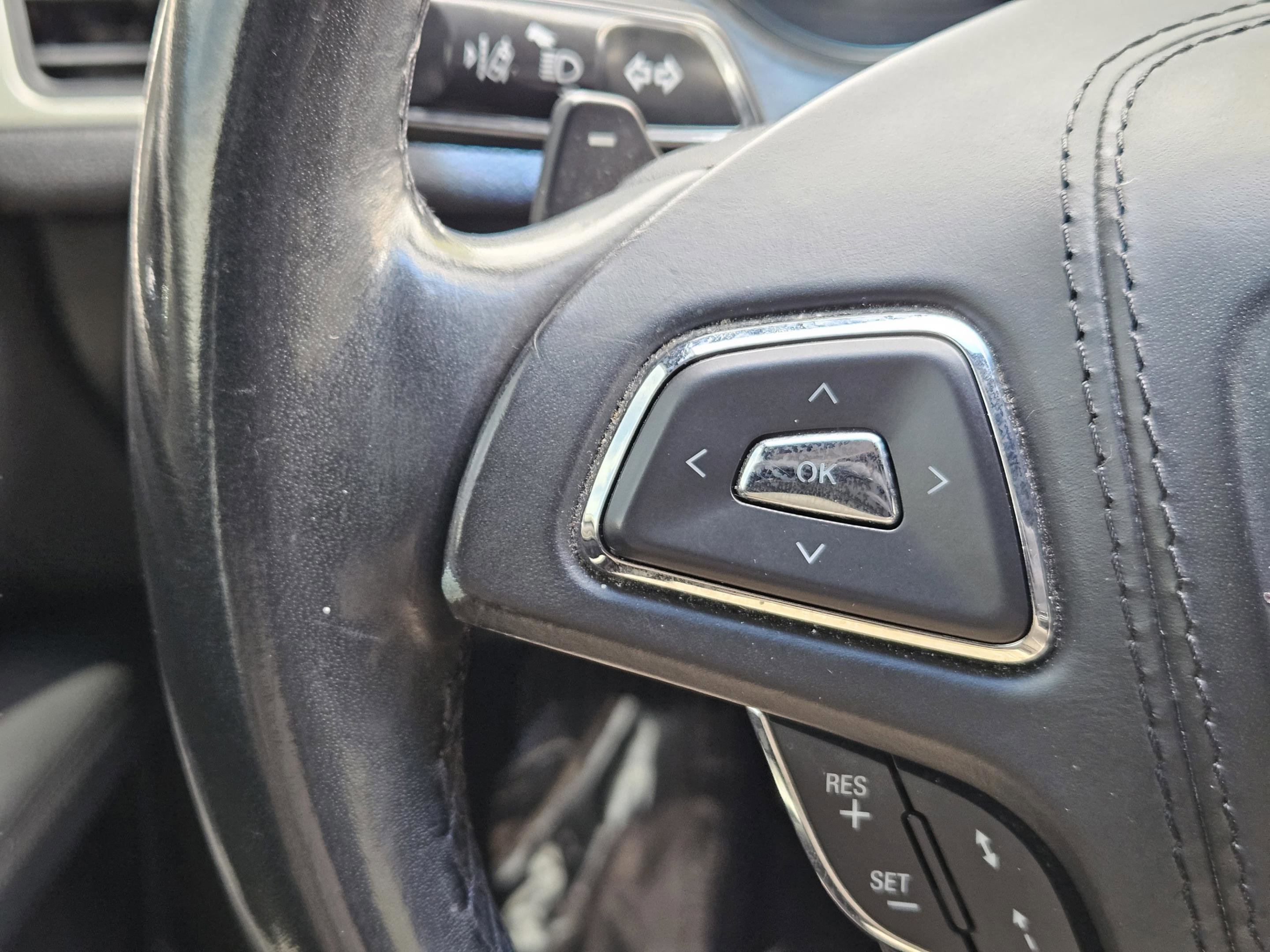 Used 2020 Lincoln MKZ w/ Convenience Package image 19