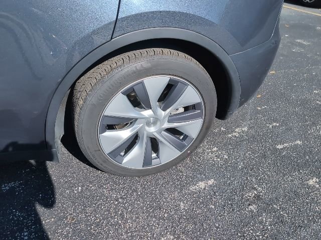 Used 2023 Tesla Model Y Long Range image 7