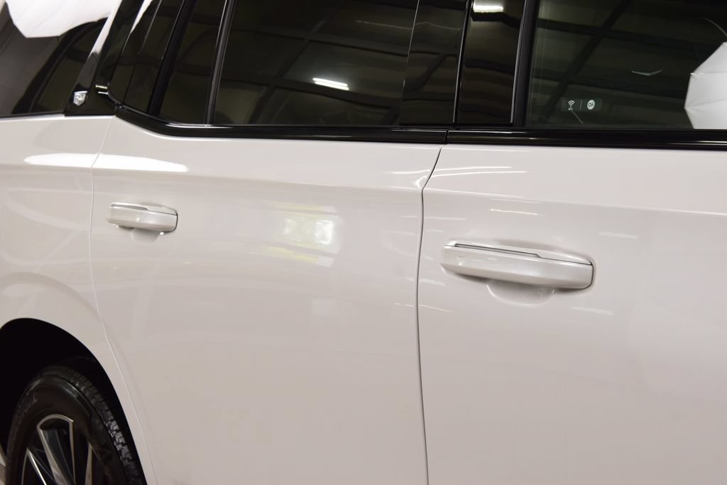 Used 2024 Cadillac Escalade Sport Platinum AWD/4WD image 17