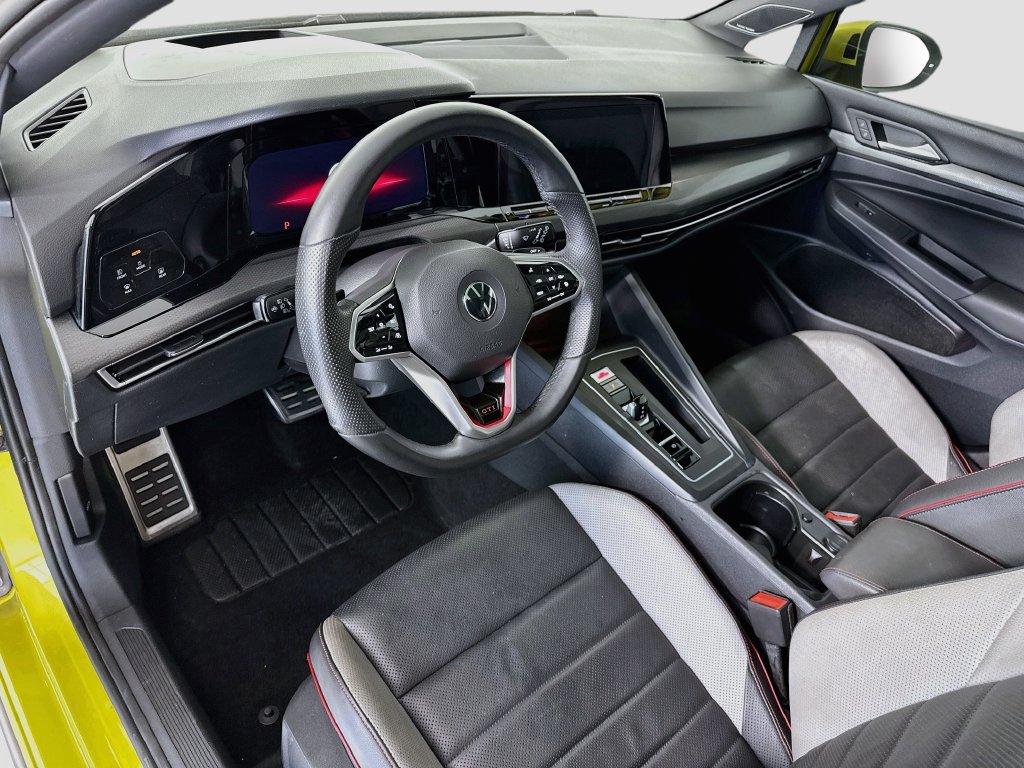 Used 2022 Volkswagen GTI Autobahn FWD image 9