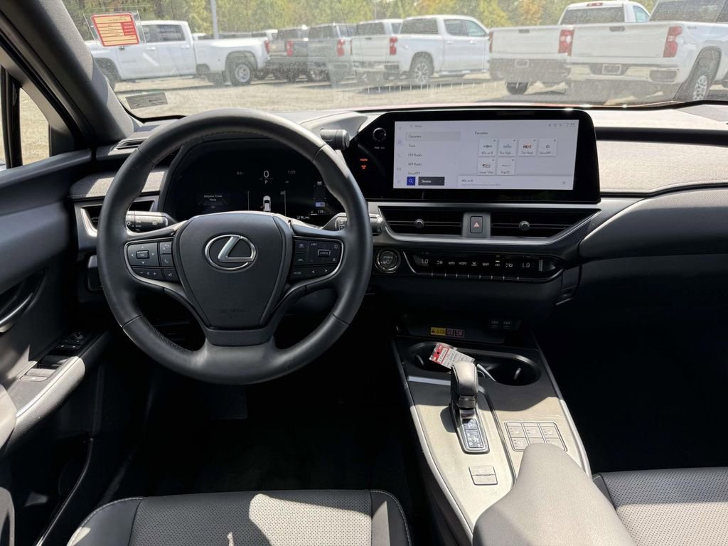 Used 2025 Lexus UX 300h AWD image 8