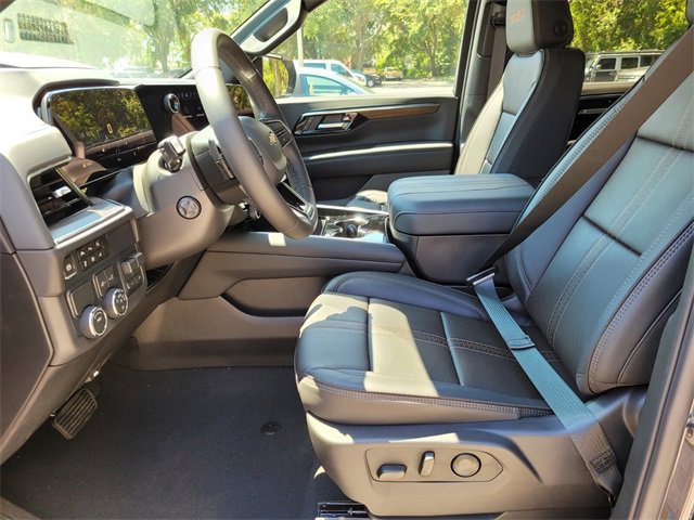 New 2026 Chevrolet Tahoe High Country w/ Sun And Tow Package image 10