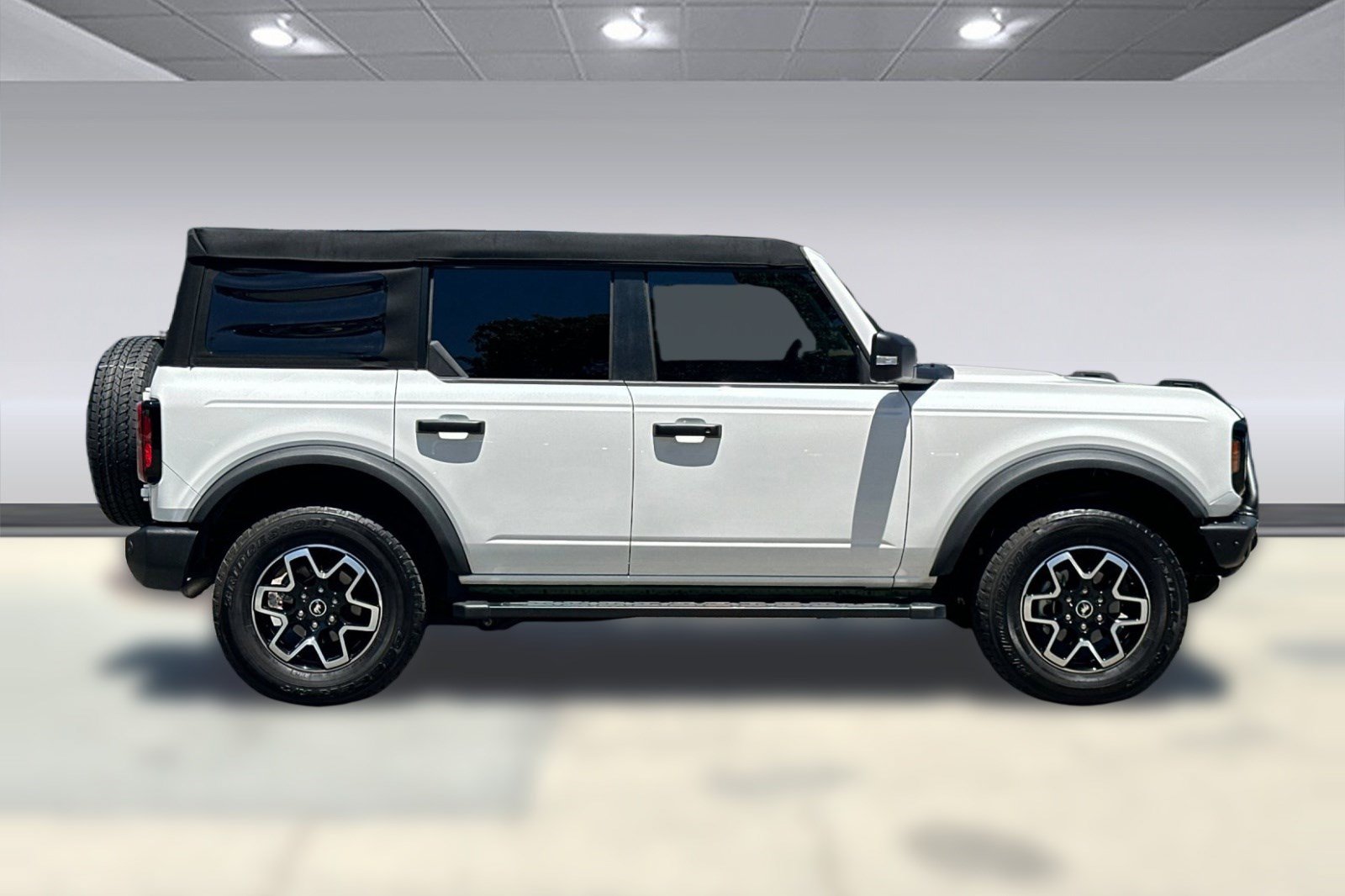 Used 2024 Ford Bronco Outer Banks AWD/4WD image 8