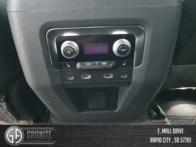 Used 2021 GMC Yukon XL Denali w/ Denali Premium Package image 38