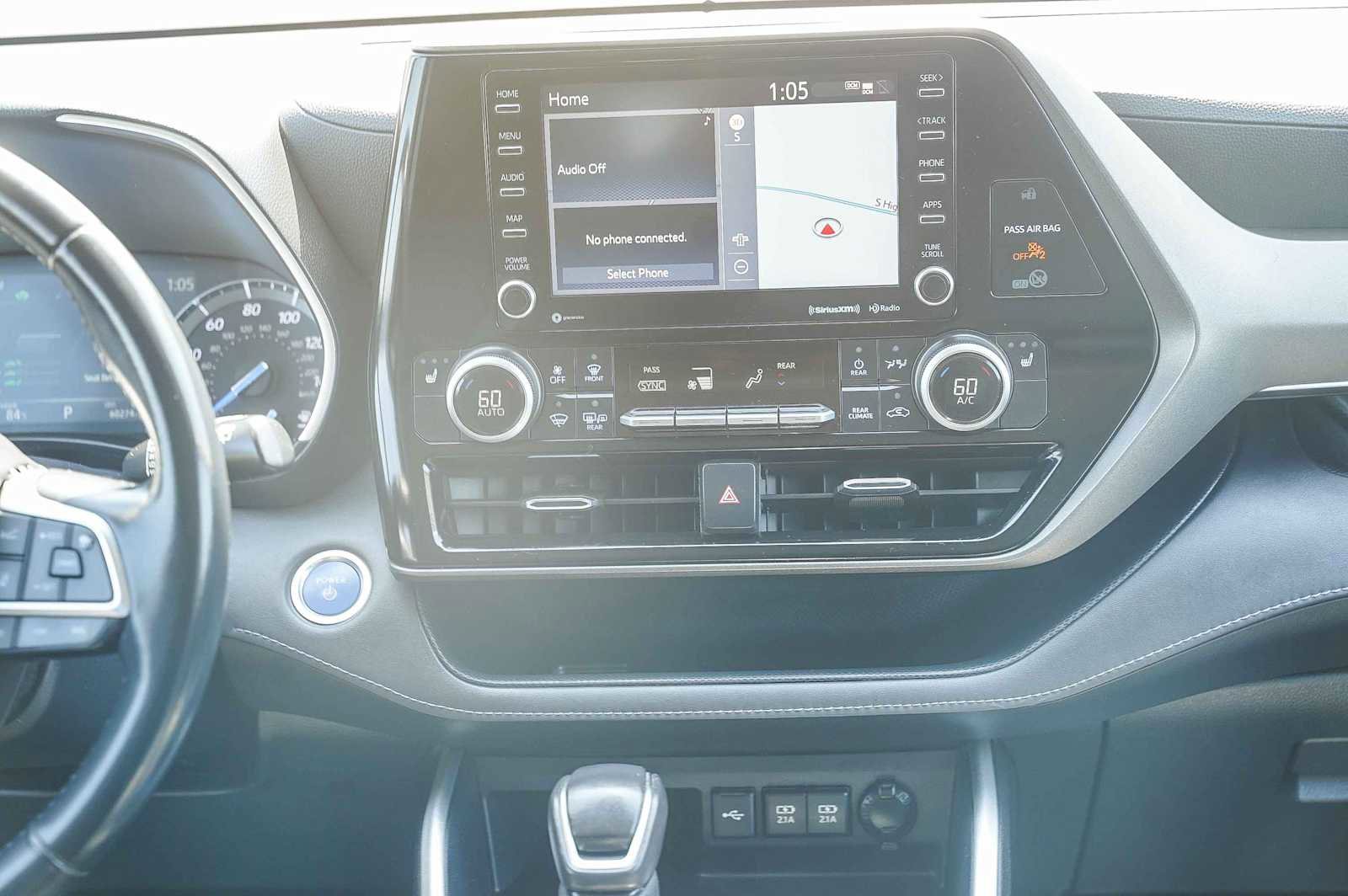 Used 2021 Toyota Highlander XLE image 13