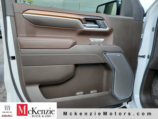 Used 2025 GMC Sierra 1500 Denali w/ Denali Reserve Package AWD/4WD image 9