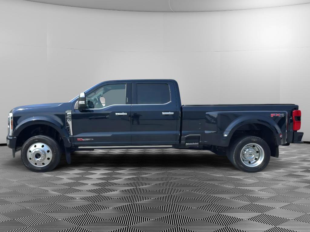 Used 2024 Ford F450 Platinum w/ FX4 Off-Road Package image 5