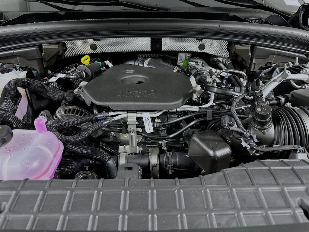 New 2026 Jeep Grand Cherokee Altitude AWD/4WD image 21